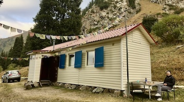 Trekking Club alpine cabin in Touyuk-Su 