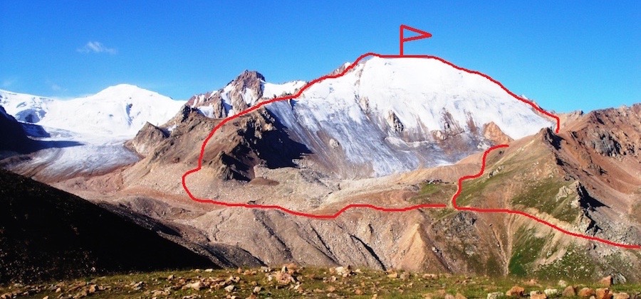 Molodezhny peak climbing route