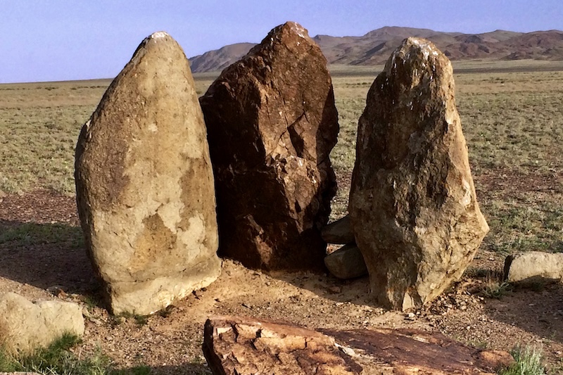 Oshaktas dolmens