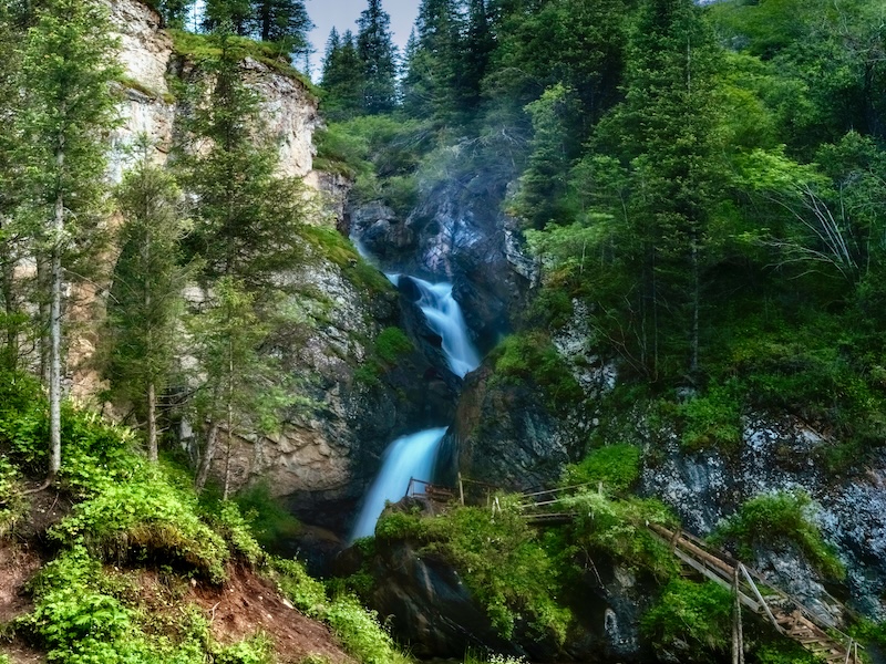 Kairak waterfall