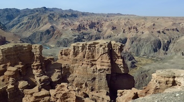 Charyn canyons