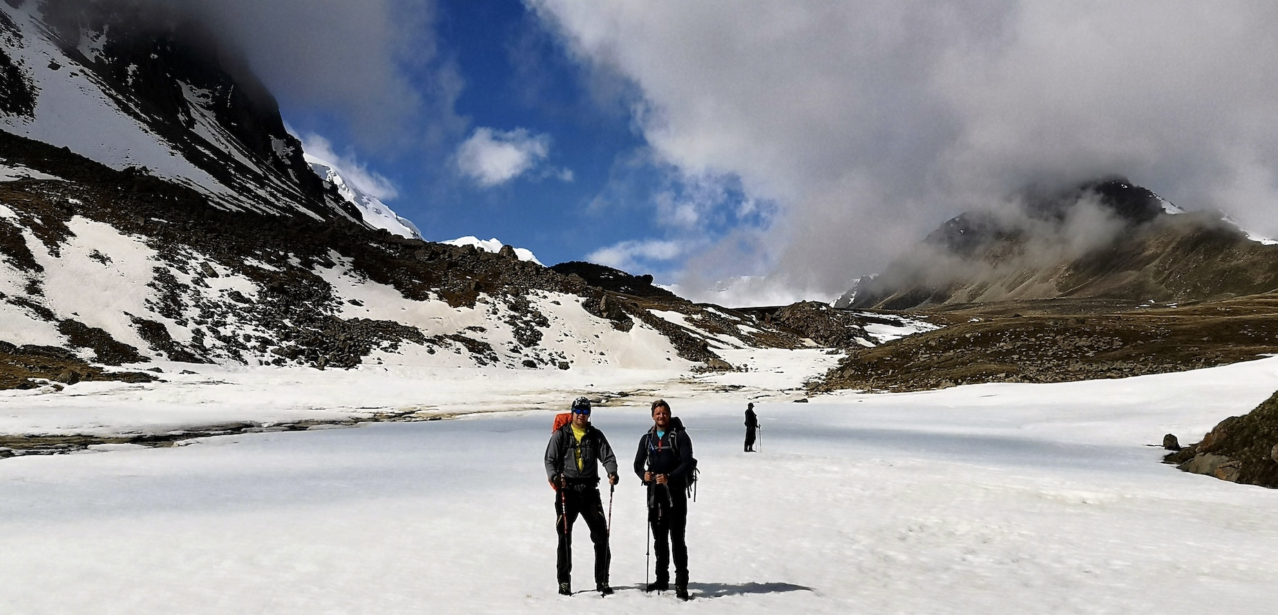 Day hike to Bogdanovich glacier