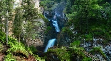 Kairak waterfall